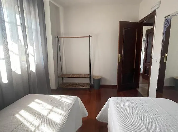 Toxinos Lavacolla * Ла-Корунья